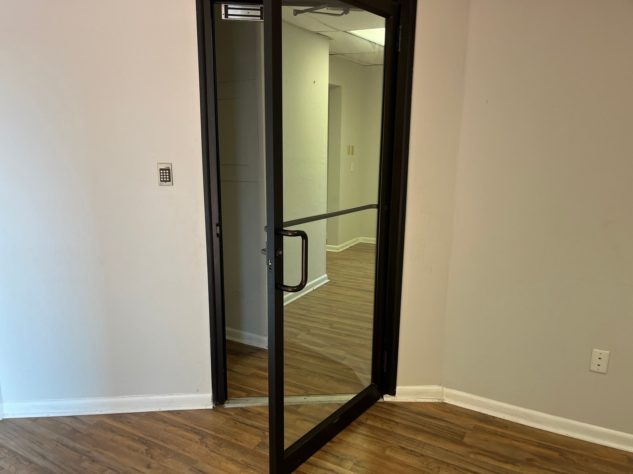 12995 S Cleveland Ave, Fort Myers, FL for lease Interior Photo- Image 1 of 7