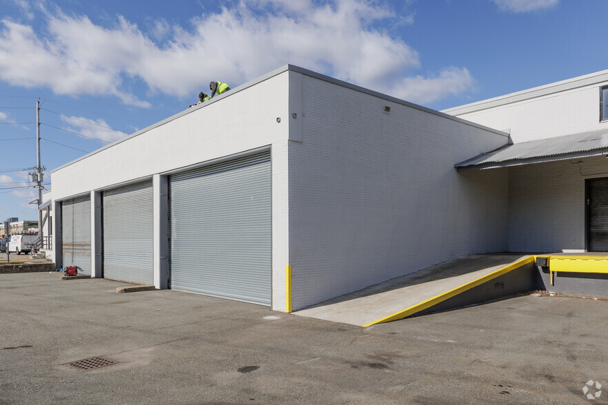 500 Industrial Rd, Carlstadt, NJ for lease - Building Photo - Image 3 of 6