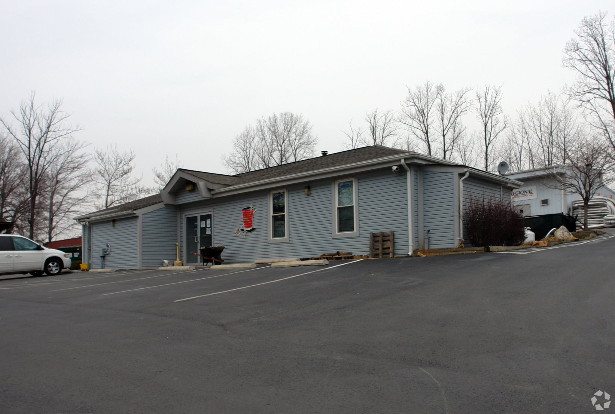 8045 Snouffers School Rd, Gaithersburg, MD for lease Primary Photo- Image 1 of 5