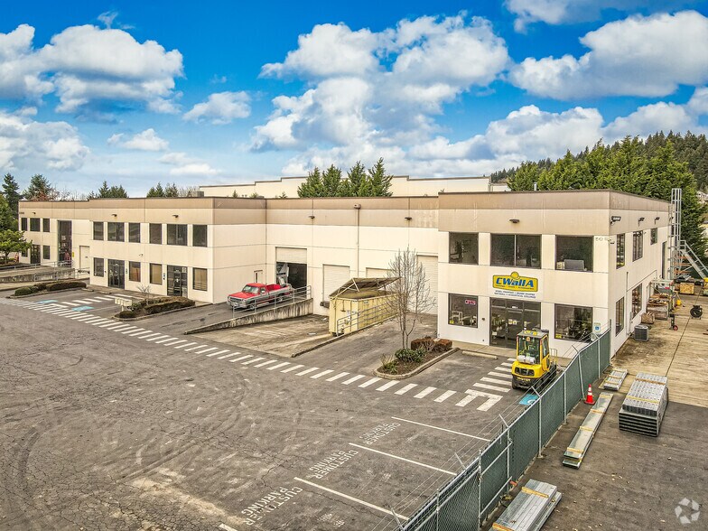 2203 Spencer Rd N, Puyallup, WA for sale - Primary Photo - Image 1 of 1