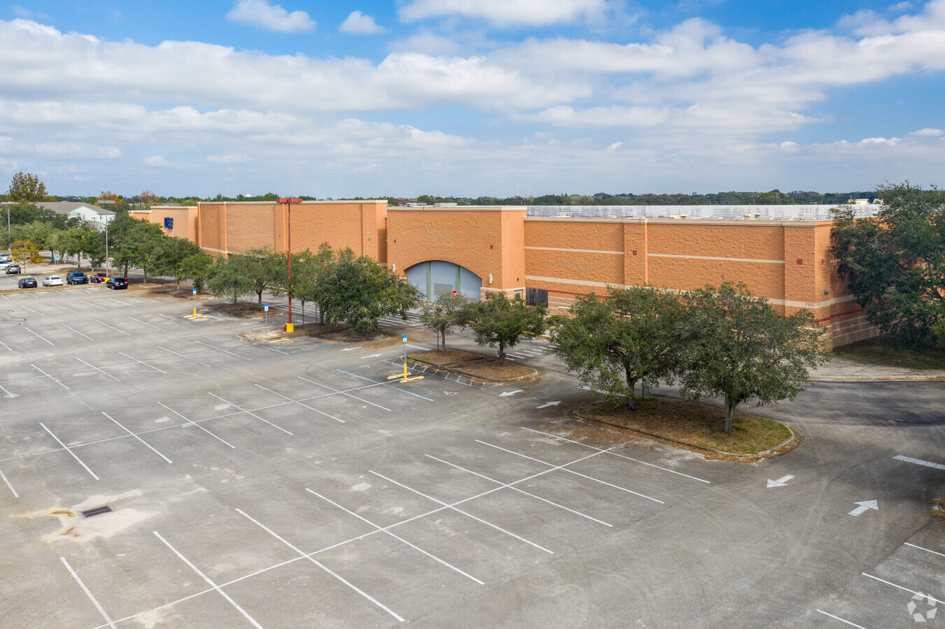 7501-7649 W Colonial Dr, Orlando, Fl 32818 - Retail For Lease | Loopnet.Com