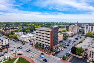 3970 N Oakland Ave, Shorewood, WI - AERIAL  map view