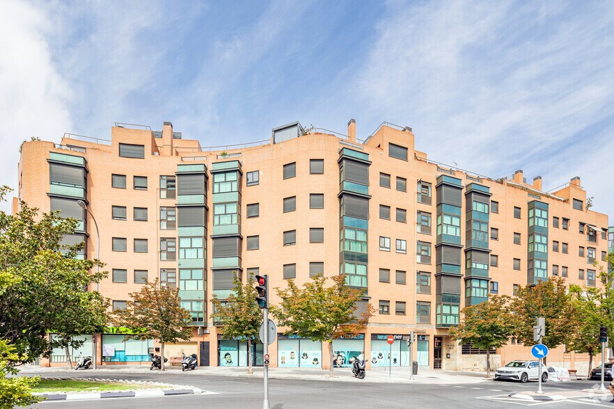 Avenida Camilo Jose Cela, 33, Madrid, Madrid for lease - Primary Photo - Image 1 of 2