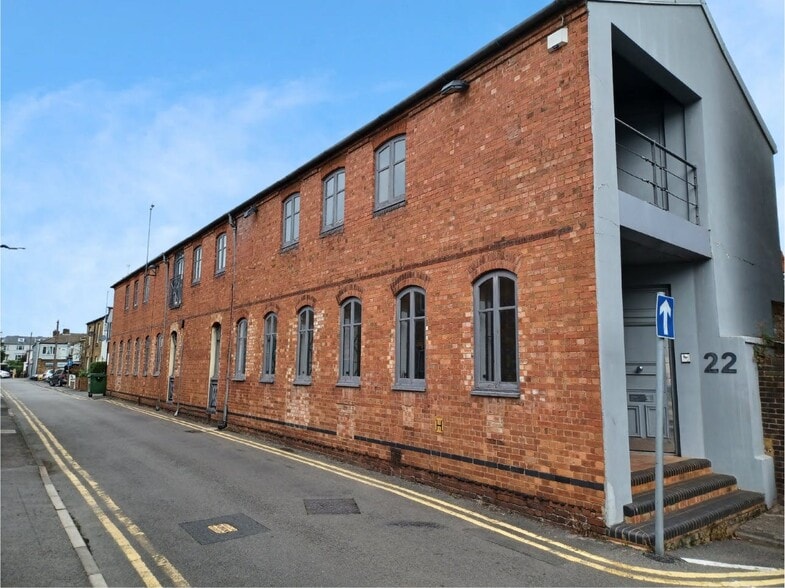 22 Russell St, Windsor for lease - Building Photo - Image 1 of 10