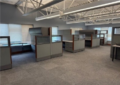 1121 Marlin Ct, Waukesha, WI for lease - Interior Photo - Image 2 of 12