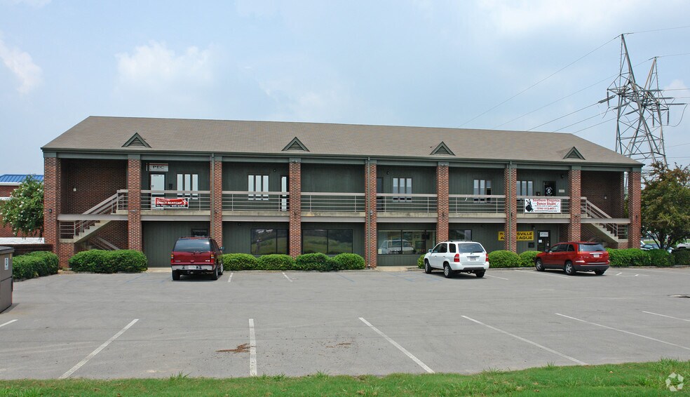 3005 L AND N Dr SW, Huntsville, AL for lease - Building Photo - Image 2 of 16