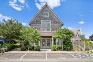 45 S Euclid Ave, Montauk NY - Storefront Property