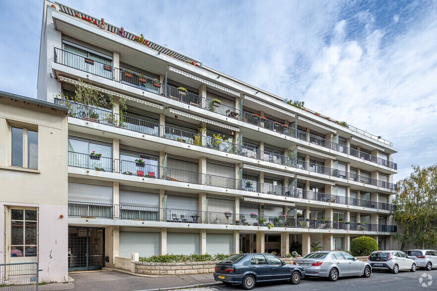 Rue Antoine Coypel, Versailles for sale - Primary Photo - Image 1 of 2