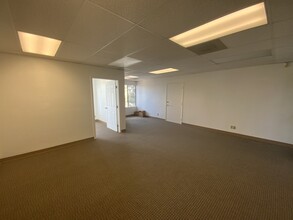 2180 Garnet Ave, San Diego, CA for lease Interior Photo- Image 2 of 9