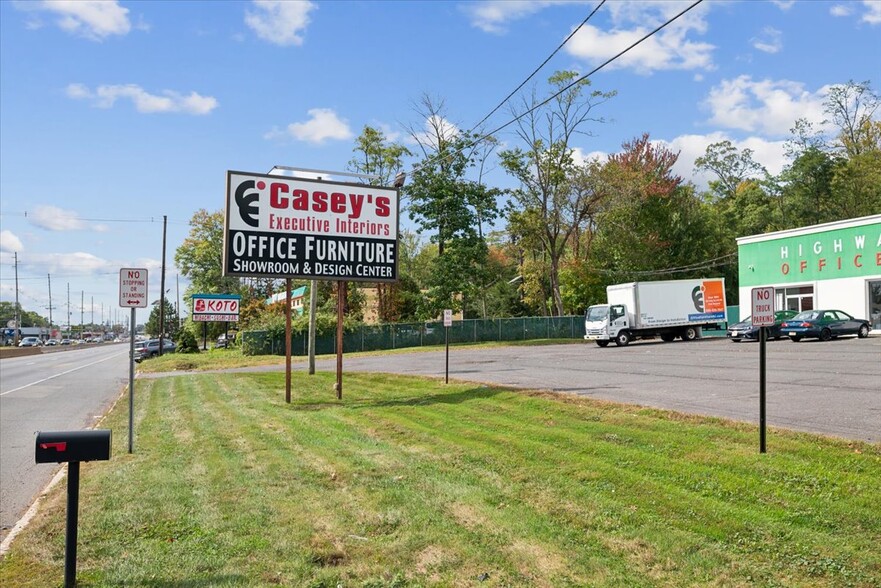 152 Route 22 W, Green Brook, NJ for lease - Building Photo - Image 3 of 13