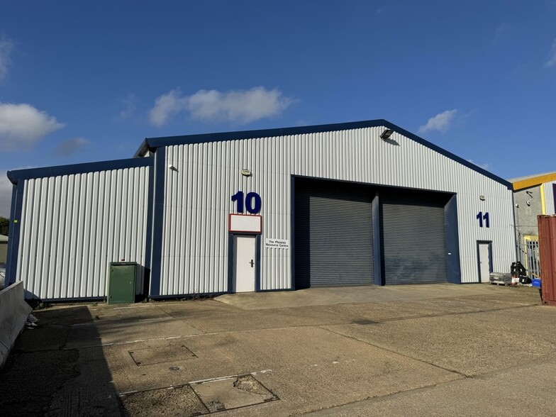 6-12 Bevan Close, Wellingborough for lease - Building Photo - Image 3 of 4