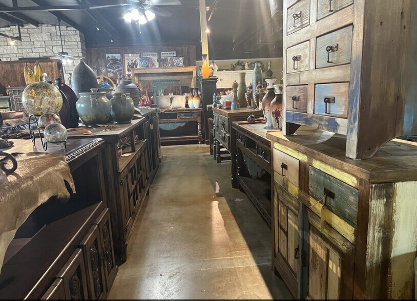 3916 US Highway 287 N, Henrietta, TX for lease - Interior Photo - Image 2 of 32