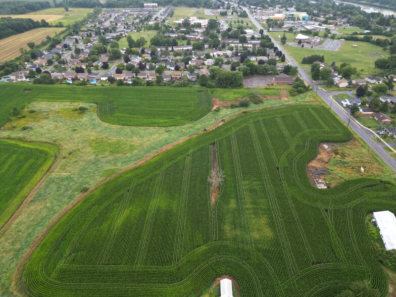 415-427 Bridge St W, Greater Napanee, ON for sale - Aerial - Image 1 of 1