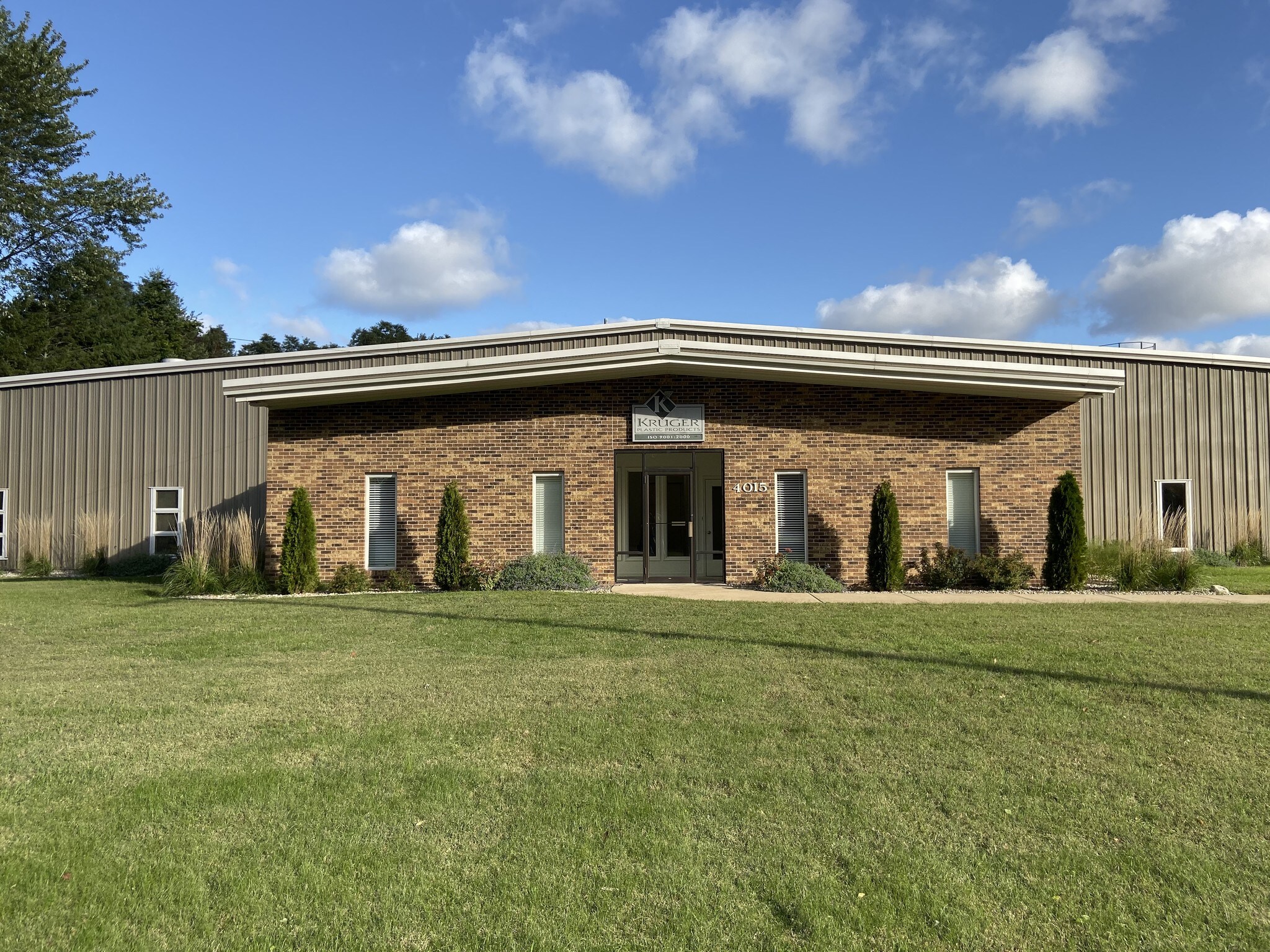 4015 Lemon Creek Rd, Bridgman, MI 49106