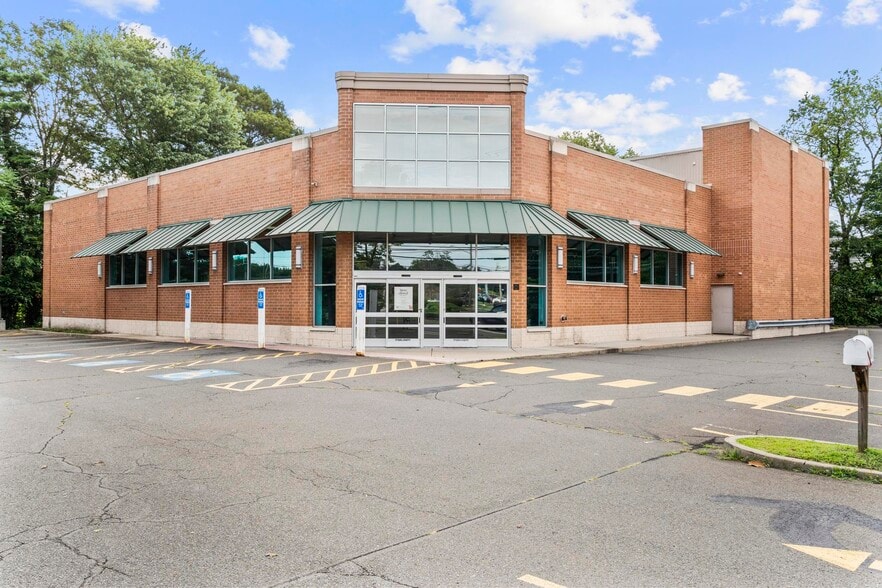 1083 Boston Post Rd, Milford, CT for sale - Building Photo - Image 1 of 27