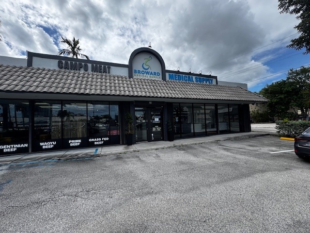 29 N Federal Hwy, Hallandale Beach, FL for lease - Building Photo - Image 2 of 12