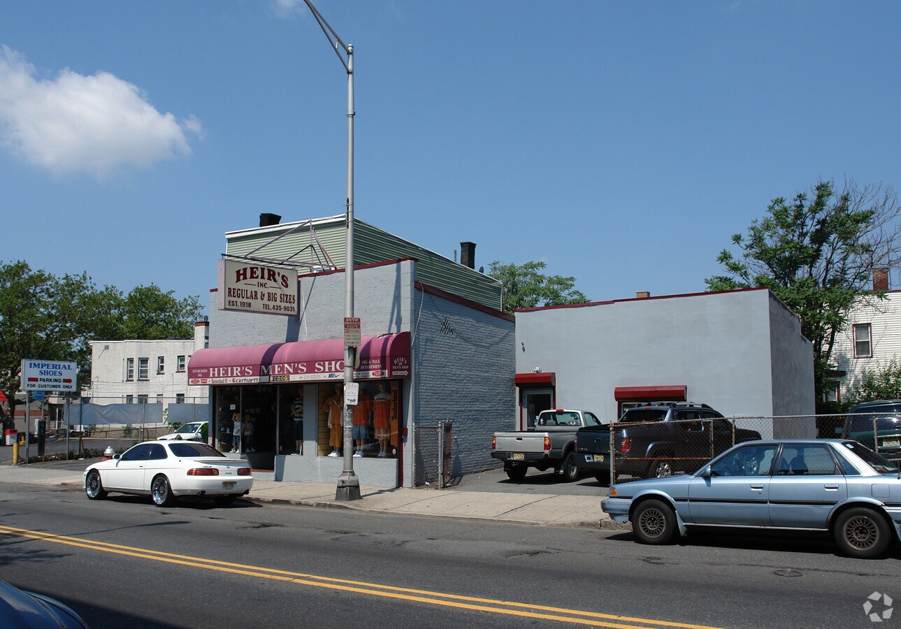 525 West Side Ave, Jersey City, NJ 07304 Retail for Sale