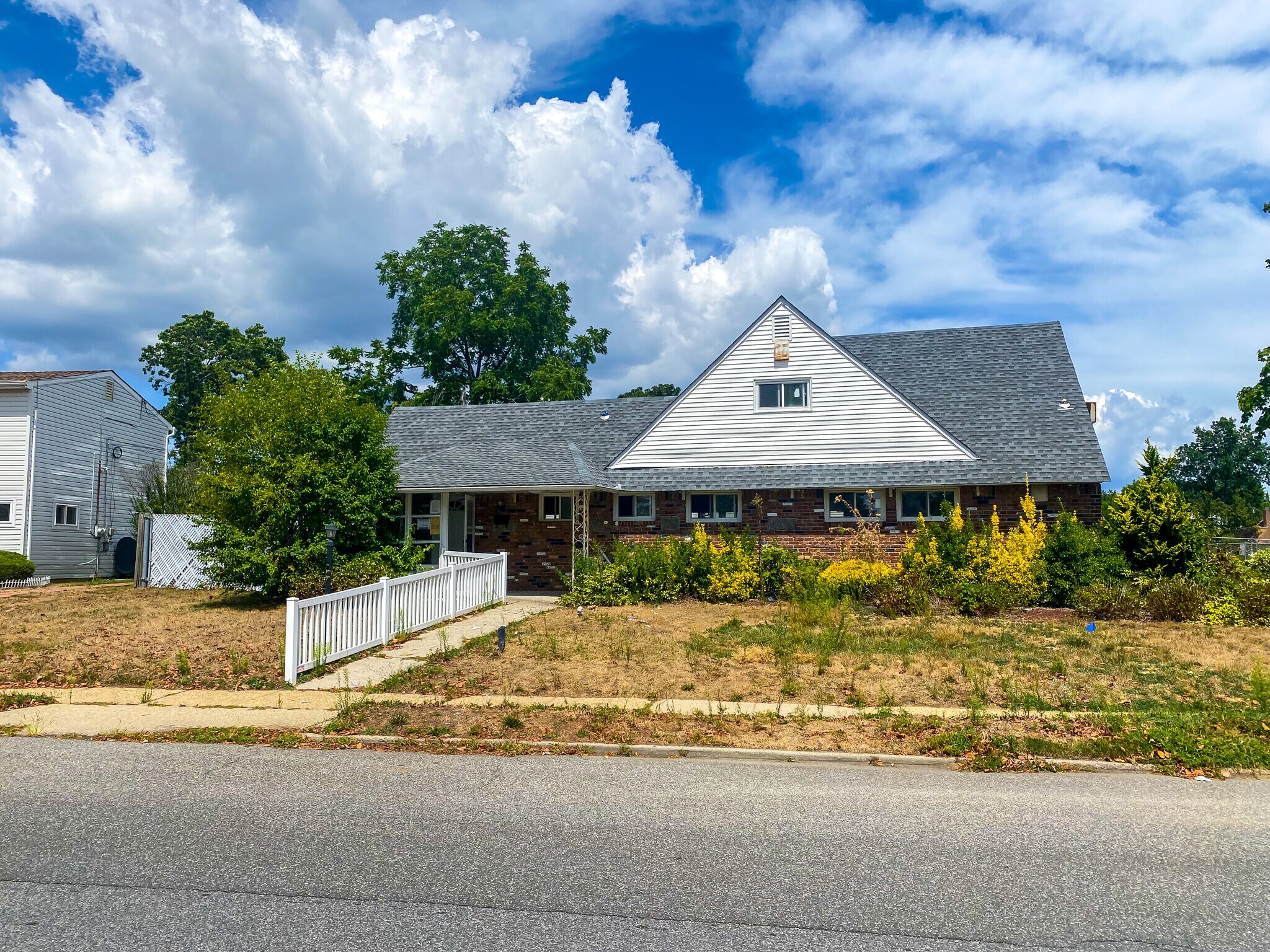 43 Barter Ln, Hicksville, NY for sale Building Photo- Image 1 of 1