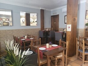 Retail in San Lorenzo de El Escorial, Madrid for lease Interior Photo- Image 2 of 5