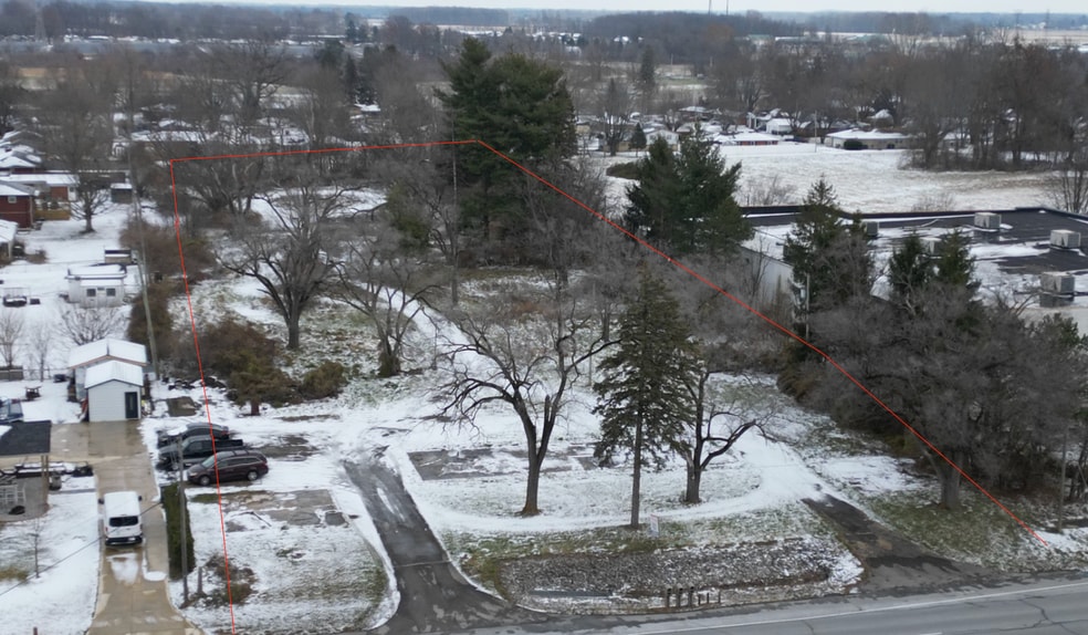 3614 S Scatterfield Rd, Anderson, IN for sale - Building Photo - Image 2 of 8