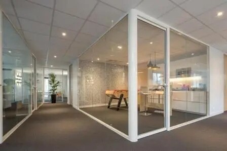 Office in Pacé for lease - Interior Photo - Image 3 of 13