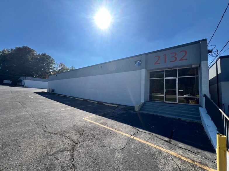 2134 NW James Jackson Pky, Atlanta, GA for lease - Building Photo - Image 3 of 5