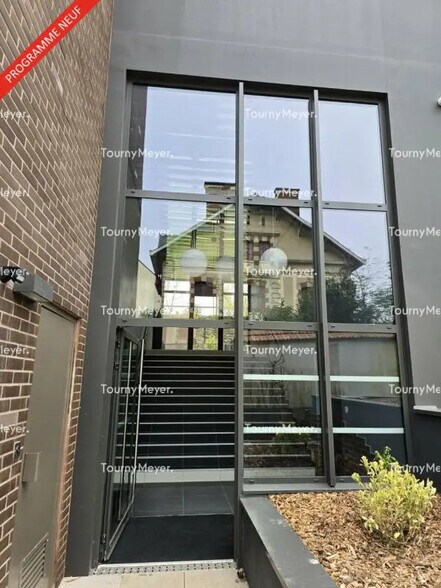 Office in Rennes for lease - Building Photo - Image 2 of 9