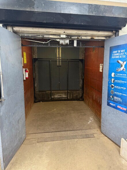 4130 Park Ave, Bronx, NY for lease - Building Photo - Image 3 of 14