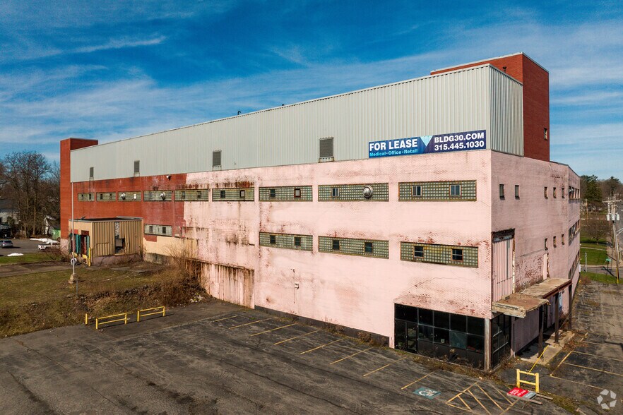 533 S 4th St, Fulton, NY for sale - Primary Photo - Image 1 of 1