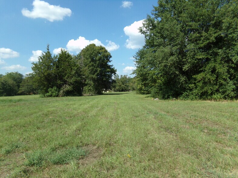 000 Cherry, 75460 Paris Land for Sale