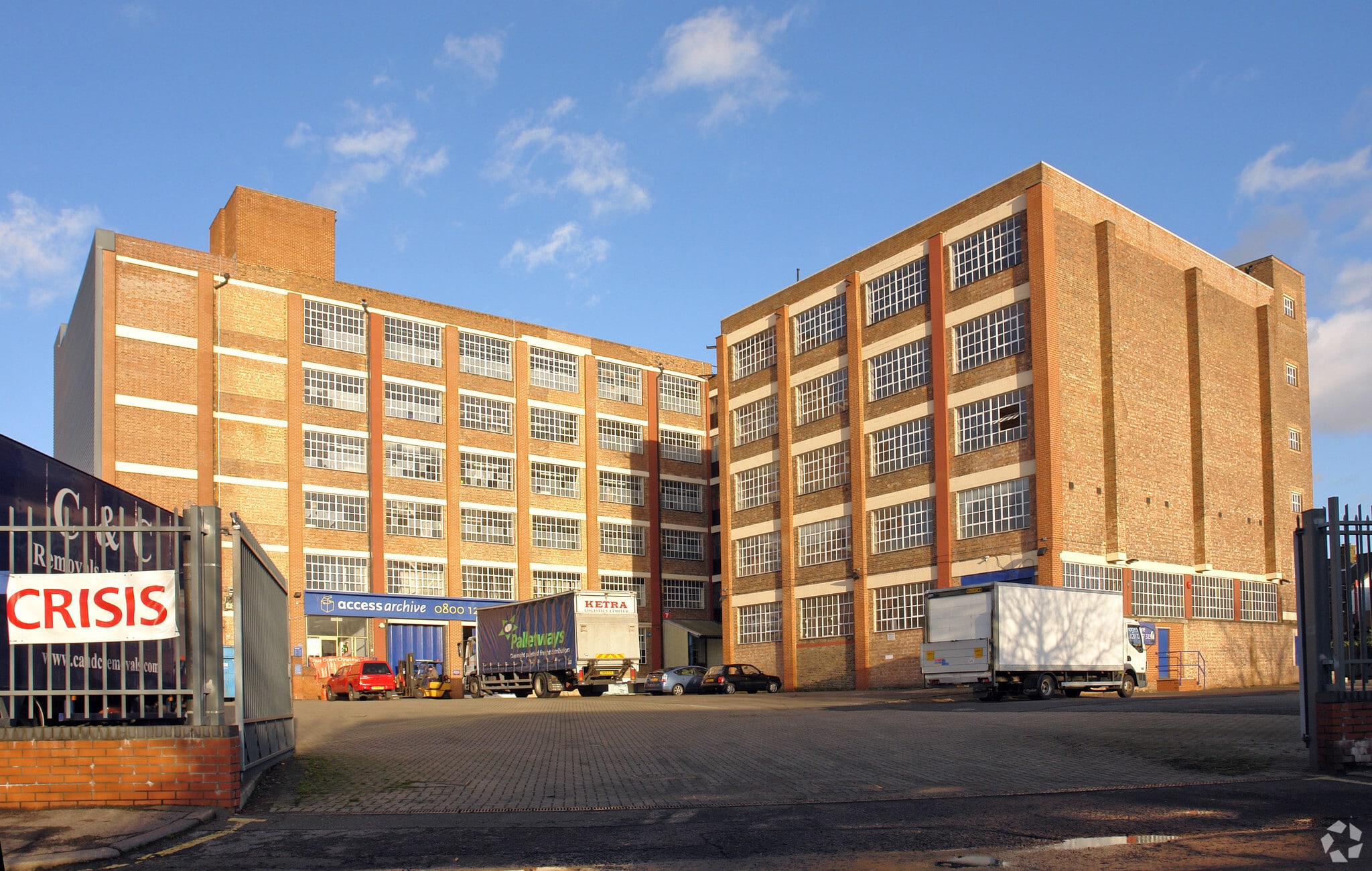 51 Old Ford Rd, London for sale Primary Photo- Image 1 of 1