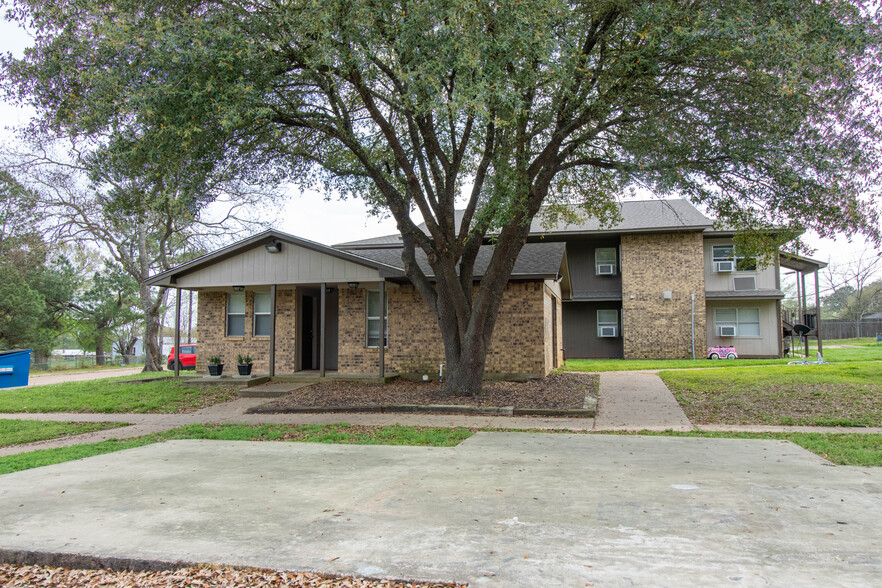 130 Town St, Centerville, TX for sale - Building Photo - Image 2 of 11