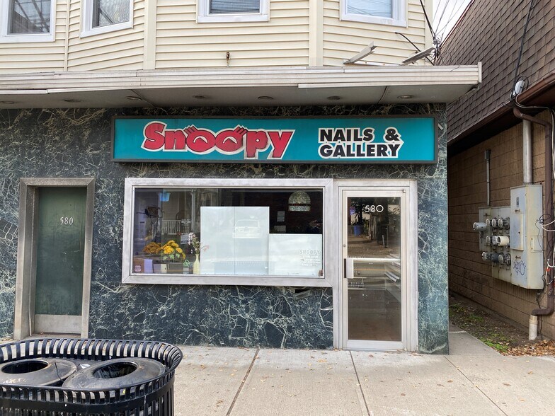 580 Lafayette Ave, Hawthorne, NJ 07506