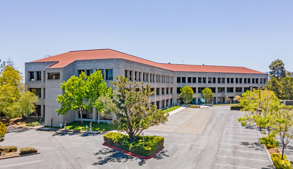 2855 Campus Dr, San Mateo, CA for lease - Primary Photo - Image 1 of 4