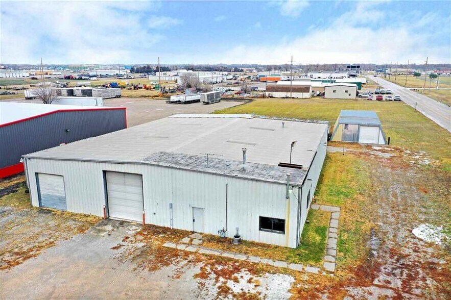 1326 E 19th St, Columbus, NE for sale - Primary Photo - Image 1 of 1