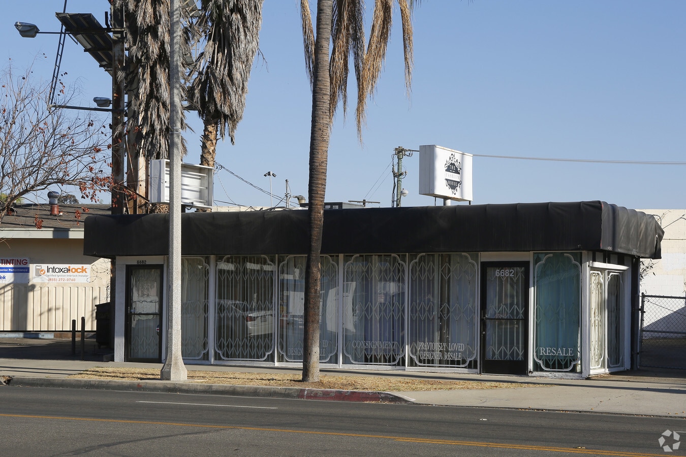 6682 Magnolia Ave, Riverside, CA 92506