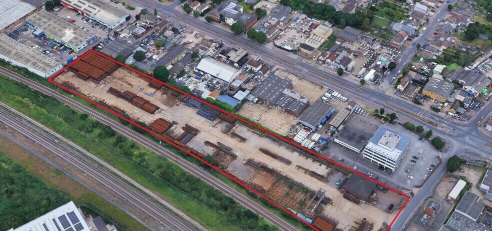 Manor Way, Rainham for sale - Primary Photo - Image 1 of 1