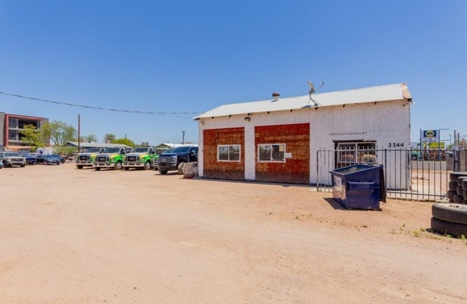 2244 W Apache Trl, Apache Junction, AZ for sale - Primary Photo - Image 2 of 27