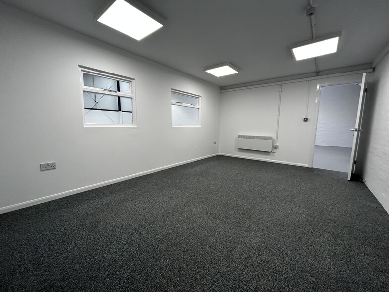 Stockmans Clos, Birmingham for lease - Building Photo - Image 3 of 8