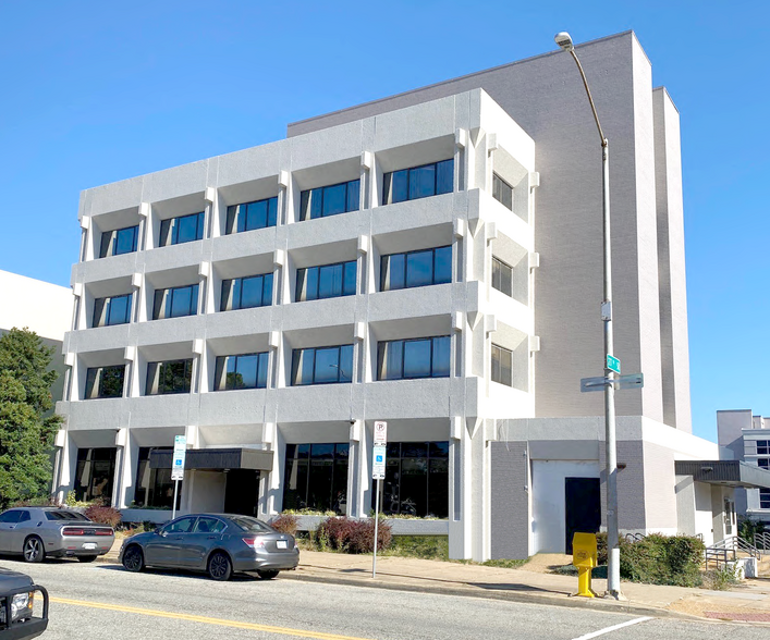 2700 Washington Ave, Newport News, VA for lease - Building Photo - Image 1 of 12