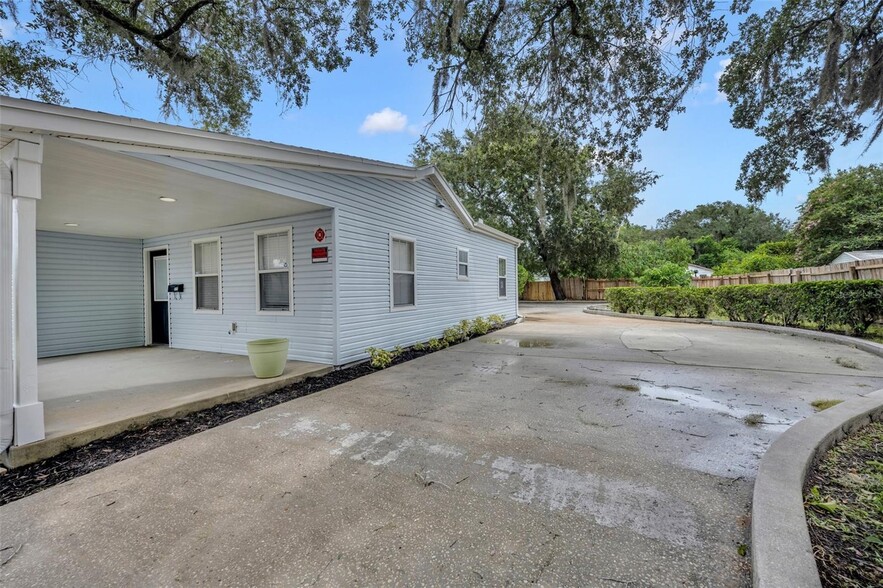 111 Randolph Ave, Kissimmee, FL for lease - Building Photo - Image 3 of 11