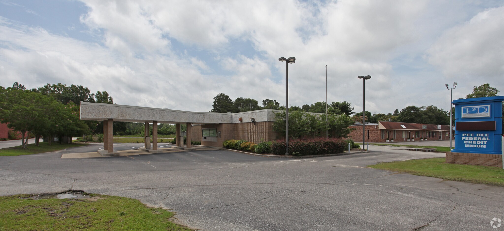 3320 W Palmetto St, Florence, SC 29501