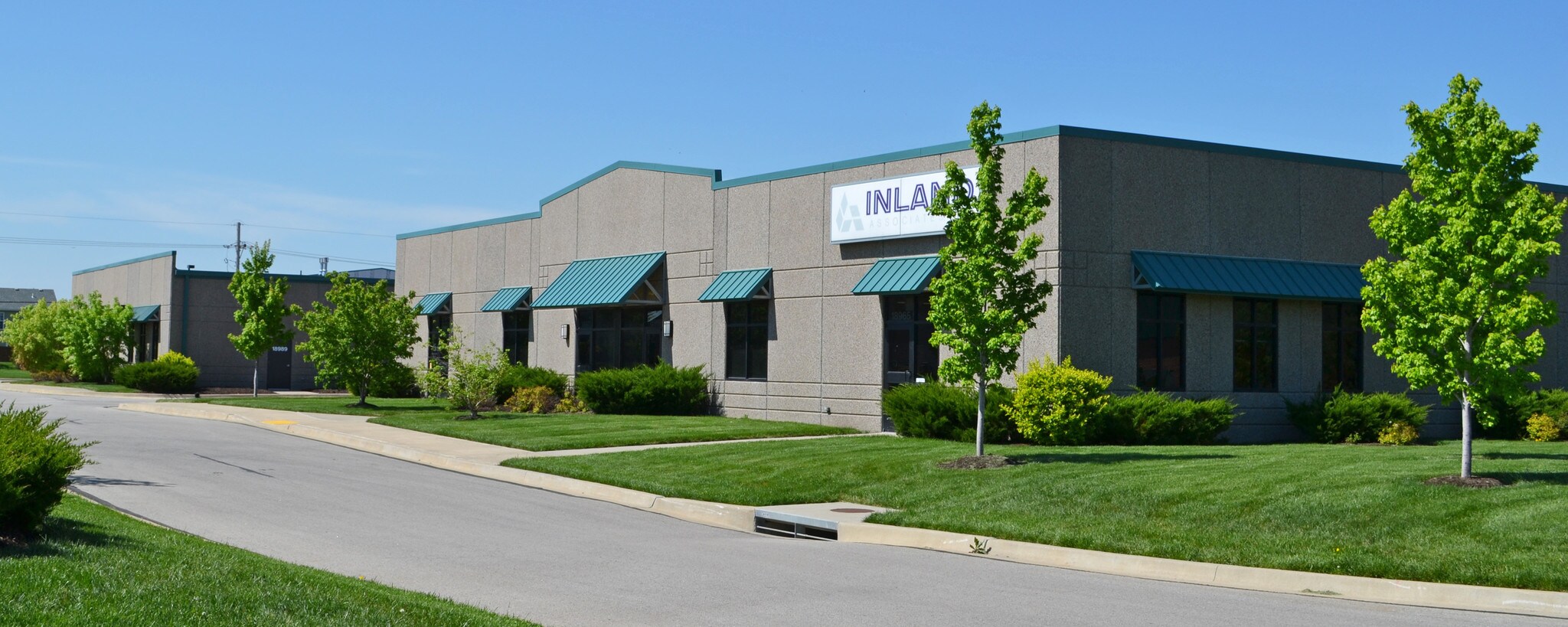 18985-18997 W 158th St, Olathe, KS for sale Primary Photo- Image 1 of 1