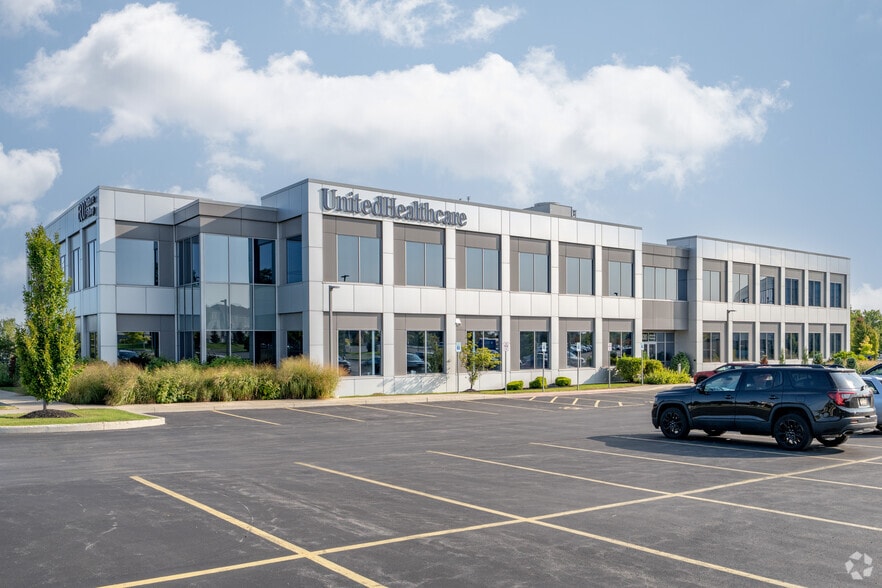 600 Airborne Pky, Cheektowaga, NY for lease - Building Photo - Image 1 of 31