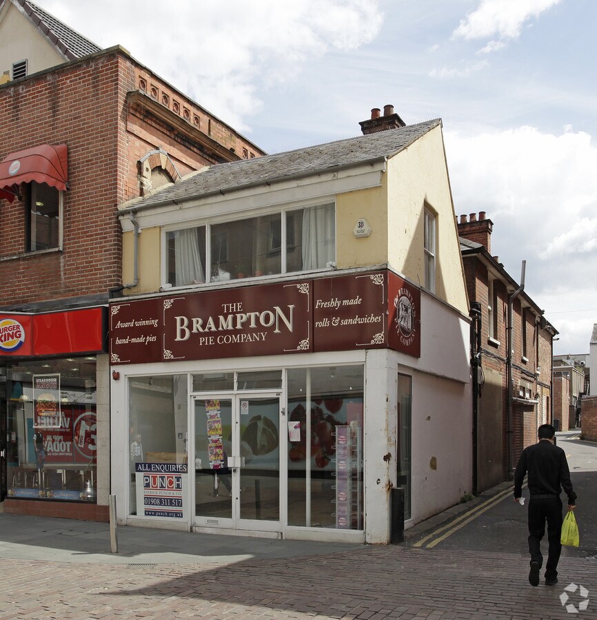 7 Harpur St, Bedford, BDF MK40 1LA