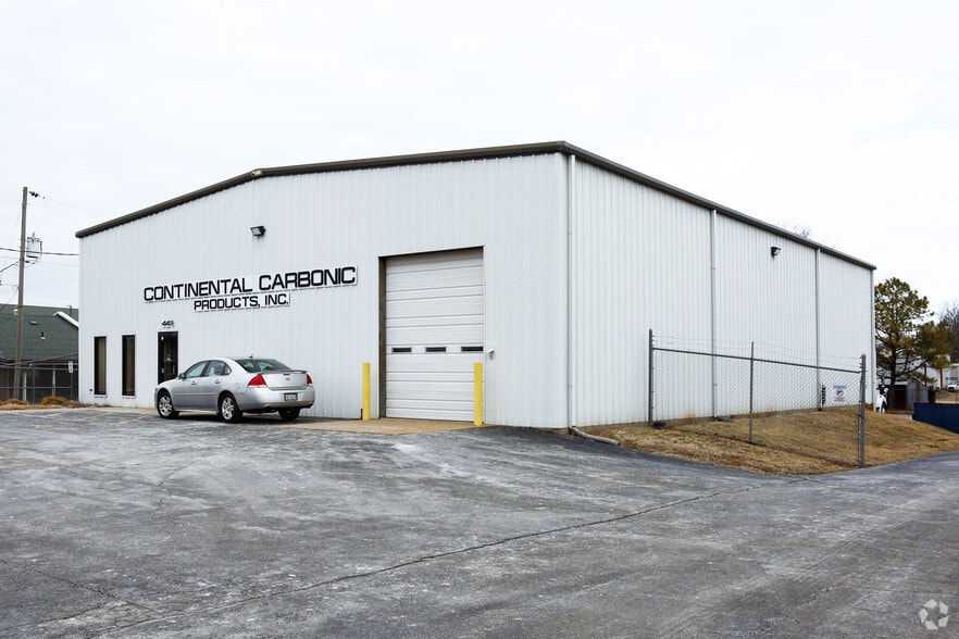 4411 W Chestnut Expy, Springfield, MO for sale - Primary Photo - Image 1 of 3