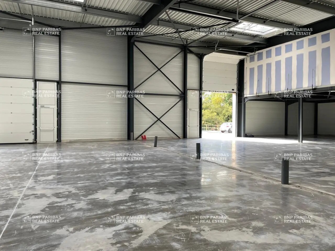 4 Rue Alessandro Volta, Carquefou for sale Interior Photo- Image 1 of 5