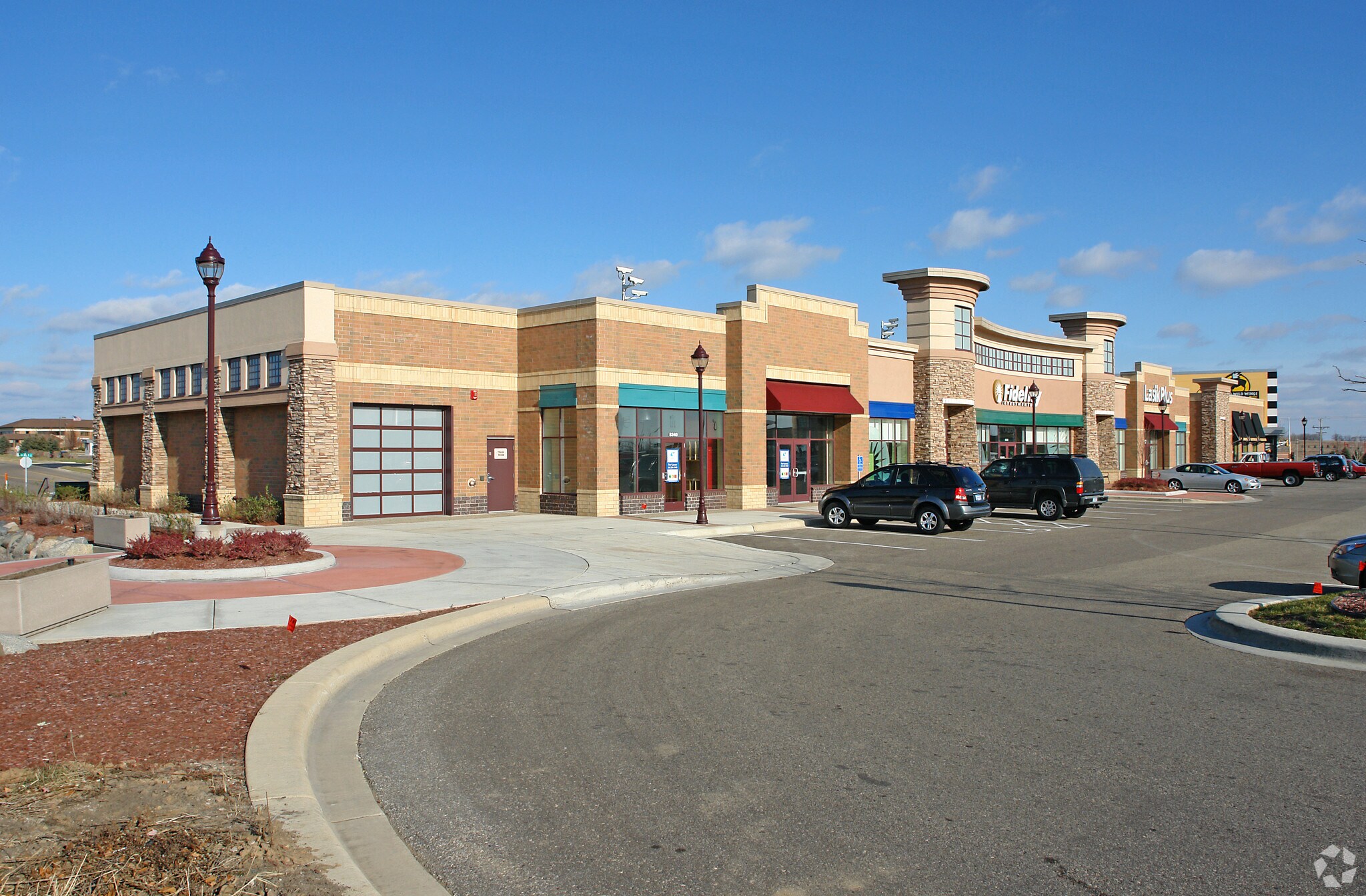 8338-8346 3rd St N, Oakdale, MN for sale Primary Photo- Image 1 of 1