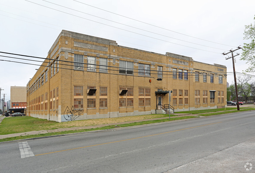 1401 N Carroll Ave, Dallas, TX for lease - Primary Photo - Image 1 of 27