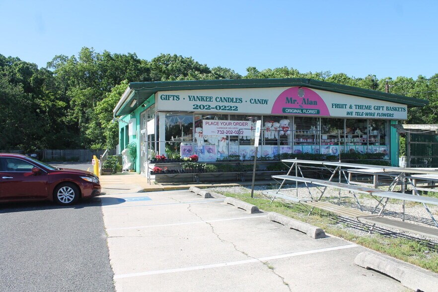 1881 Route 88, Brick, NJ for sale - Primary Photo - Image 1 of 1